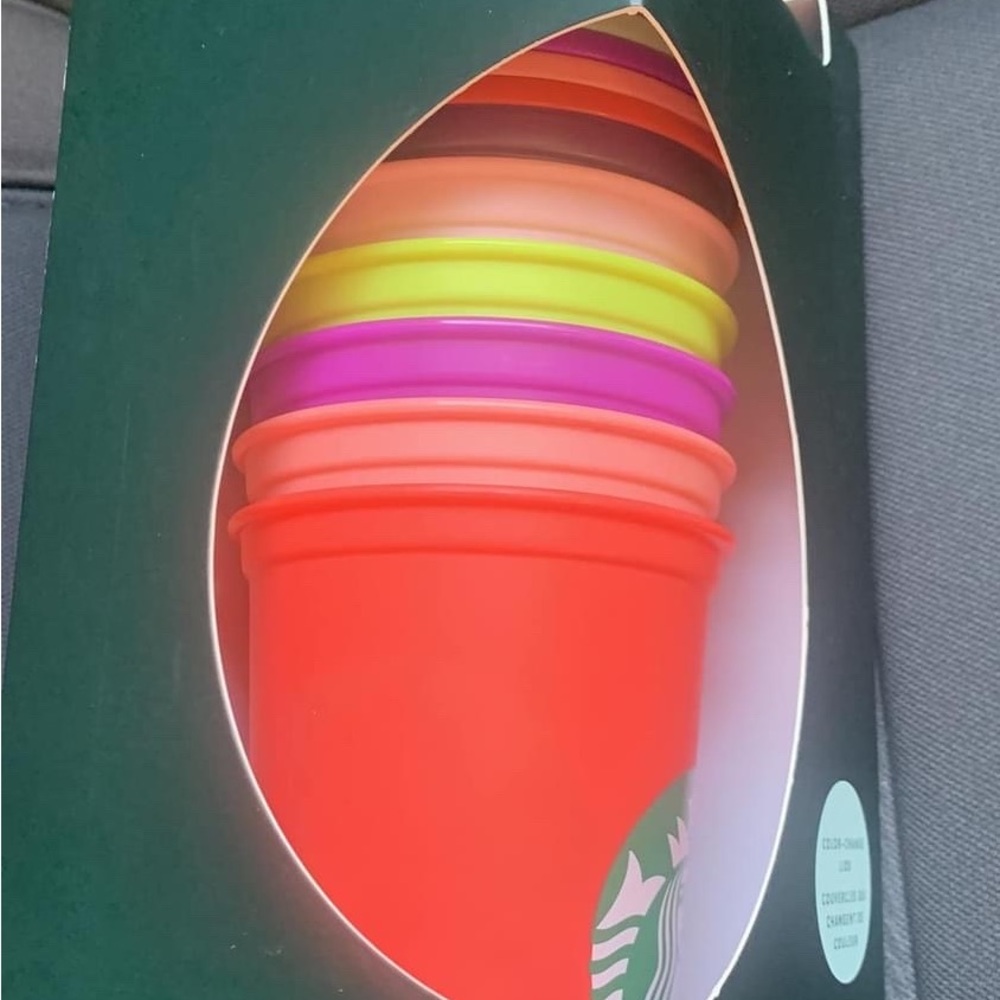Starbucks reusable cup
